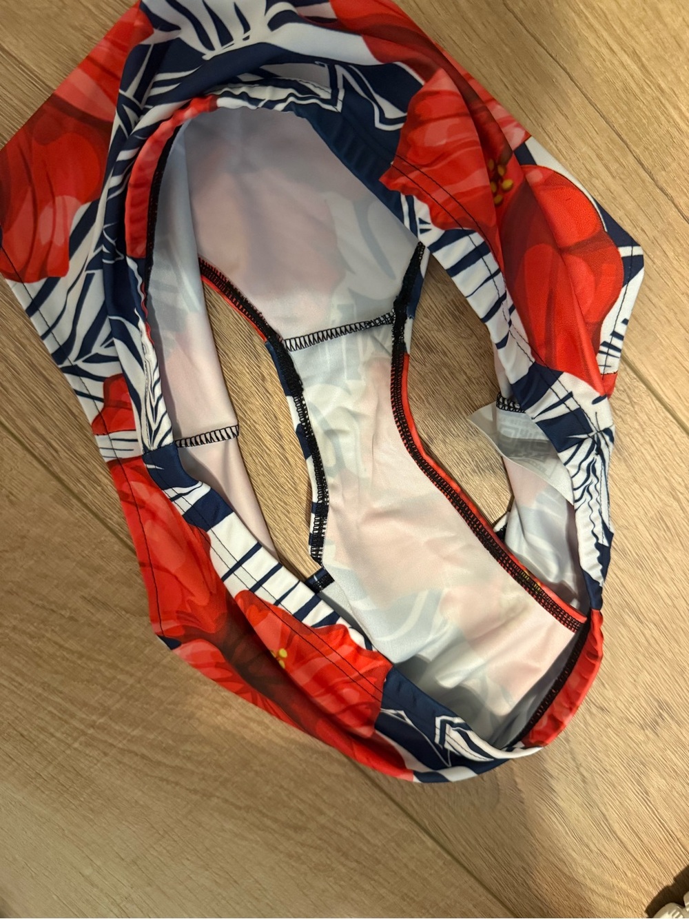 🏈⭐ Dallas Cowboys 2-Piece Swimsuit – Size Large – NEW WITHOUT TAGS - Picture 5 of 10